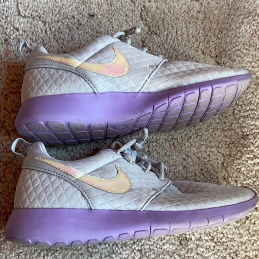 Nike Roche - Picture 4 of 5